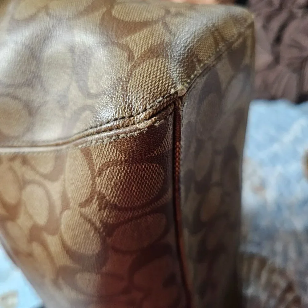 Coach Peyton Pocket Purse Shoulder Bag in Signature Canvas